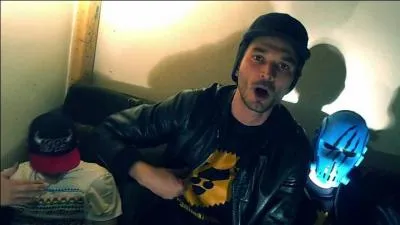 Allez, un petit crew pour changer un peu ?