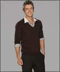 Avec qui est-il marié ?