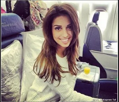 Elle a appris le piano et la guitare à partir de quel âge ?