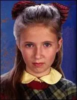 Comment s'appelle l'aînée des enfants Brown ?