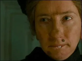 Quelles sont les 5 pires choses que Nanny McPhe a sur le visage ?