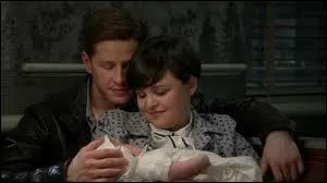 Quel nom a été donné au 2nd enfant de Charmant et de Blanche-Neige ?