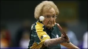 Parmi cette liste de sportifs connus, citez-moi celui n'ayant pas la nationalité australienne :