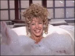 La jolie Kylie Minogue débuta sa carrière en tant que comédienne, fin des années 70/début 80. En 1988, sort "Kylie", son premier album. Celui-ci est un énorme succès mondial et propulse la petite Australienne au rang de star incontestée de la pop. Parmi ces grands tubes de la chanteuse, lequel ne figure pas sur ce premier album ?