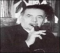 Qui est ce ministre de l'instruction publique qui inclut dans ses circulaires aux inspecteurs d'académie, la prescription de l'enseignement du Code de la route dans les écoles primaires ?