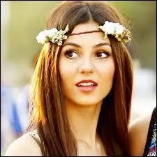 Qui joue son rôle ?