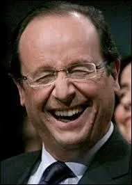 De quelle couleur sont les yeux de François Hollande ?