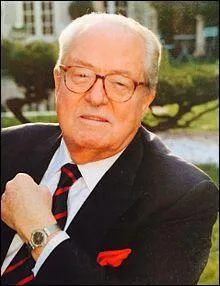 Jean-Marie Le Pen a perdu l'usage de son il .....