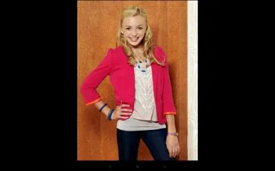 Comment s'appelle l'aînée des Ross ?