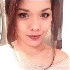 Qui est cette jeune fille qui fait des vidéos avec son frère ?