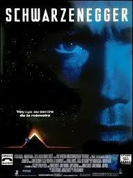 Une nouvelle fois, Paul Verhoeven est à la réalisation de cet autre très bon film d'anticipation, sorti en 1990. A l'affiche, un casting composé entre autres d'Arnold Schwarzenegger, Michael Ironside, Ronny Cox et Sharon Stone. Le film s'appelle :