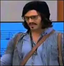 Dans la saison 2, qui s'est fait passer pour Jeremias ?