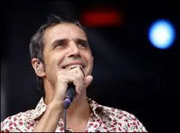 En quelle année monte-t-il sur scène pour la première fois à l'Olympia ?