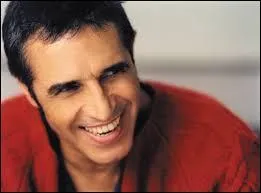 En quelle année obtient-il les cinq disques d'or ?