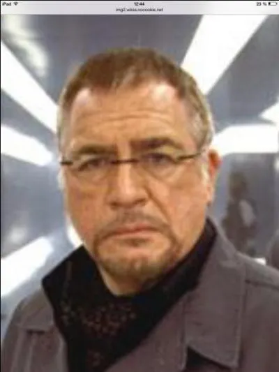 Qui est celui qui a fabriqué les griffes de Wolfverine ?