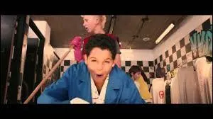 À quelle fête Natasha convie-t-elle Albert ?