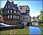 C'est un quartier de Strasbourg, détruit pendant la Seconde Guerre mondiale, et reconstruit dans le respect de l'architecture des XVIe et XVIIe siècles.