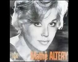 Grâce à ces 4 vers vous devriez retrouver facilement le titre de cette chanson de 1897 interprétée par Berthe Sylva, Mathé Altéryet bien d'autres artistes.
 « Lorsque l'homme entend ce  / C'est étonnant tout ce qu'il ose / Soudain il voit la vie en rose / Il s'électrise, il devient fou »