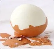 Quelle astuce faut-il utiliser pour écaler facilement des ufs durs ?