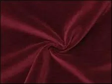 Ce rouge foncé tirant sur le violet et enchante nos palais.