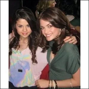 Je ressemble fortement à Lucy, je suis...