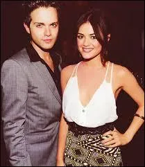 Je joue dans " The Secret Circle ".