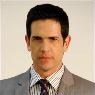 Qui est ce personnage de "Violetta" ?