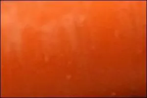 Ce rouge tire sur le roux, pour donner un bel orange.