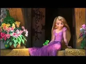 Quand Eug&egrave;ne a trouv&eacute; la couronne dans le pot, o&ugrave; Raiponce l'a-t-elle cach&eacute;e ensuite ?