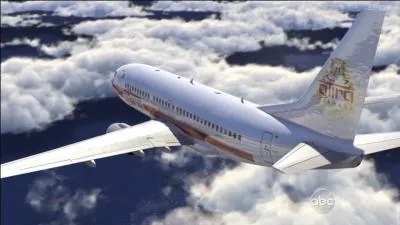 Où se retrouve Hurley lorsque le deuxième avion se crashe sur l'île ?