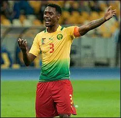 Lequel de ces joueurs porte le numéro 3 sur son maillot ?