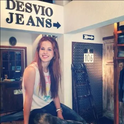 Avec qui est-elle en couple ? (Février 2015)