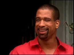 Également humain, voici :