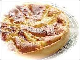 Quelle est cette tarte qui demande des pommes d'excellente qualité et un soupçon de calvados ?