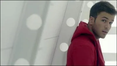 Qui est ce chanteur ?