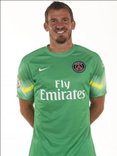 Quel est le numéro de Nicolas Douchez (Paris SG) ?