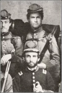 Bill Compton est, dans la saison 1, un vampire de 173 ans. À quelle guerre a-t-il participé de son vivant  ?