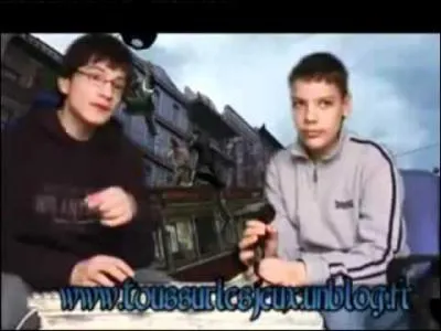 Comment se nomment les 2 présentateurs du journal "Tousurlesjeux" ?