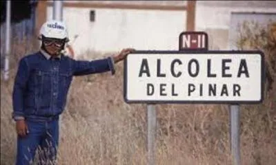 Un indigène vous propose de découvrir les spécialités locales, mais avant de le suivre, pouvez-vous me rappeler le fameux slogan publicitaire pour la sécurité routière ?