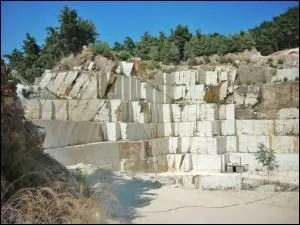 Si l'imperturbable est de glace, il est aussi de -------, et c'est encore une autre dimension.