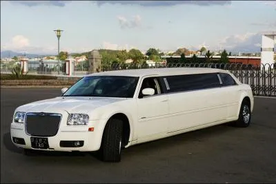 Quelle est cette limousine ?