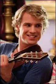 Quelles sont ses 3 professions ?