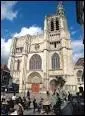 Sens est connue pour son architecture, la cathédrale Saint-Etienne du XIIe siècle, l'ancien palais des archevêques et la maison d'Abraham du XVIe siècle. C'est la ville ...