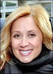 Lara Fabian est une auteure-compositrice-interpr&egrave;te belgo-canadienne.