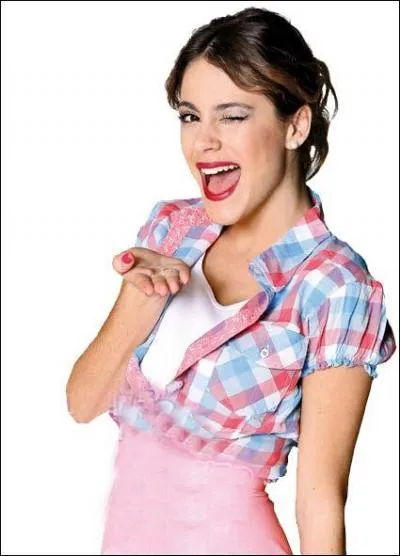 Combien de numéros de la bibliothèque rose de Violetta existe-t-il ?