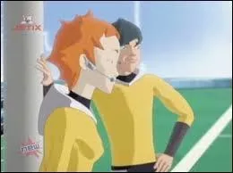 De qui tombe-t-il amoureux dans la saison 2 ?