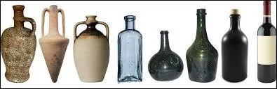 Jusqu'au Ve si&egrave;cle, le fond des bouteilles &eacute;tait plat.