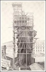 Sans le socle, combien mesure la Statue de la Libert&eacute; ?