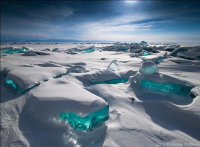 Voici, pour un peu de fraîcheur, un lac de glaces turquoises : comment se nomme-t-il ?