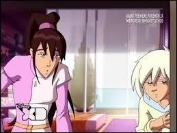 Avec qui partage-t-elle sa chambre ?